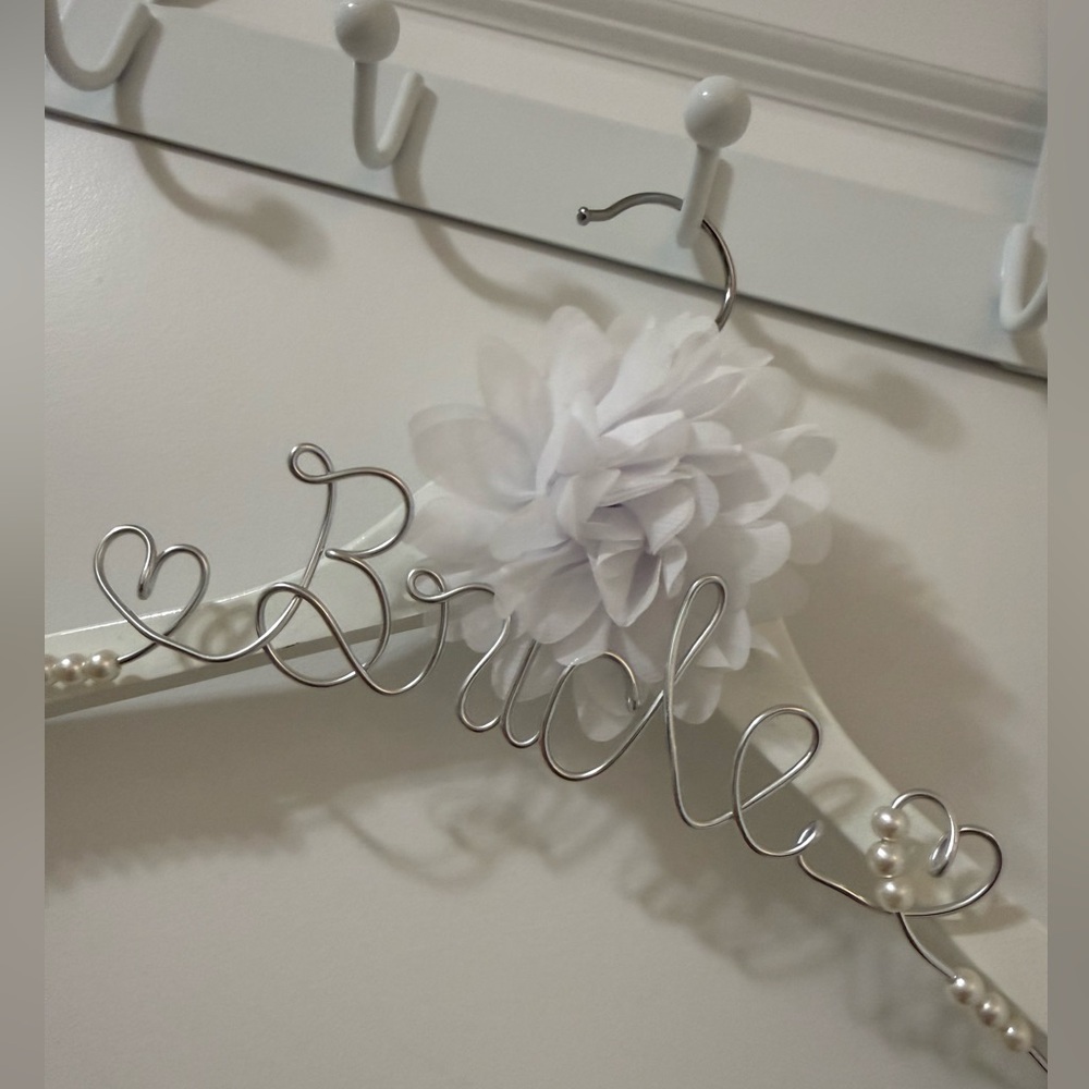 White Bridal Hanger with Flower, Pearl & Wire Detail